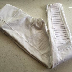 ALO Moto Leggings Yoga Pants in White, size Medium